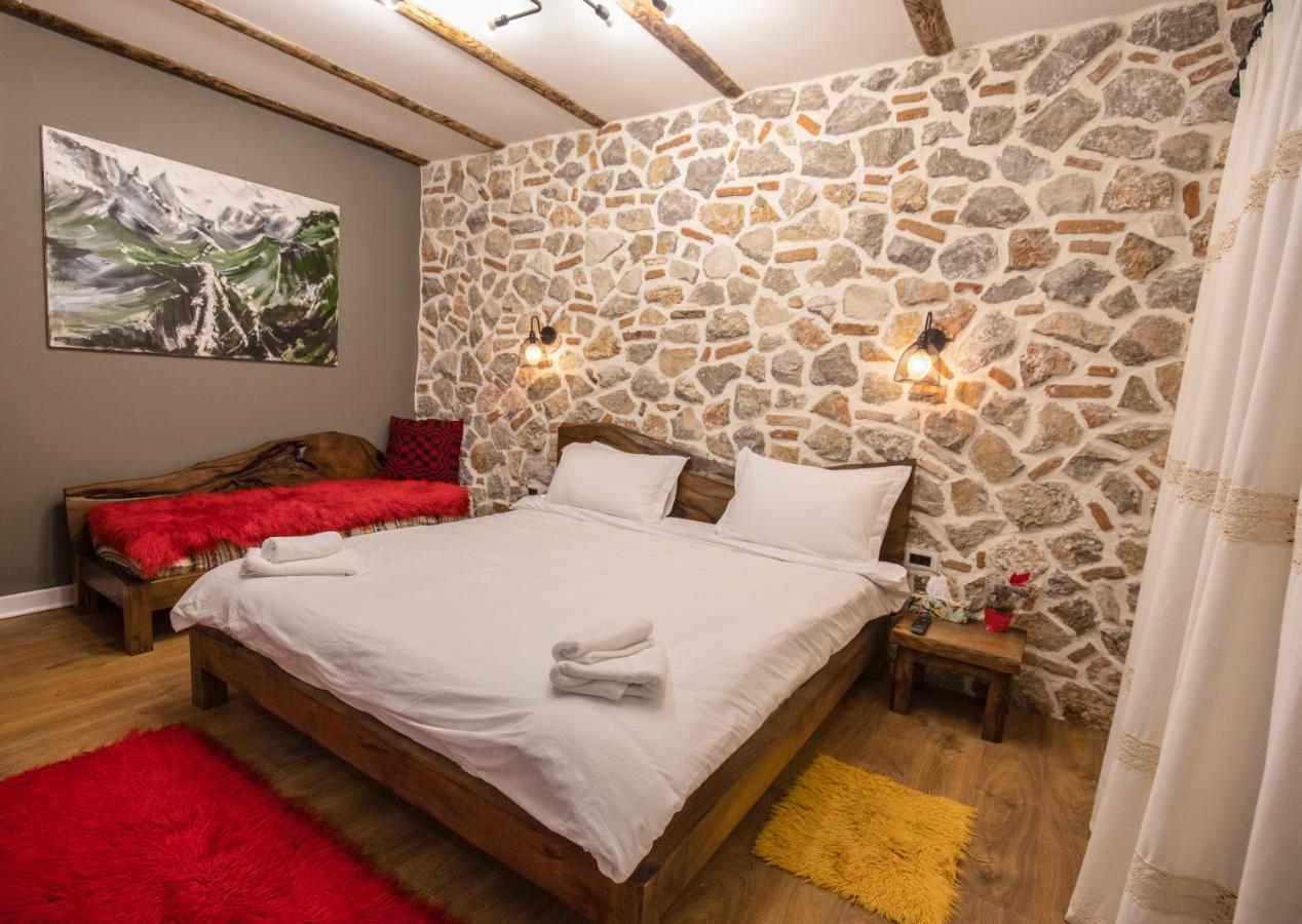 Hotel Tres Belle Korce Exteriér fotografie