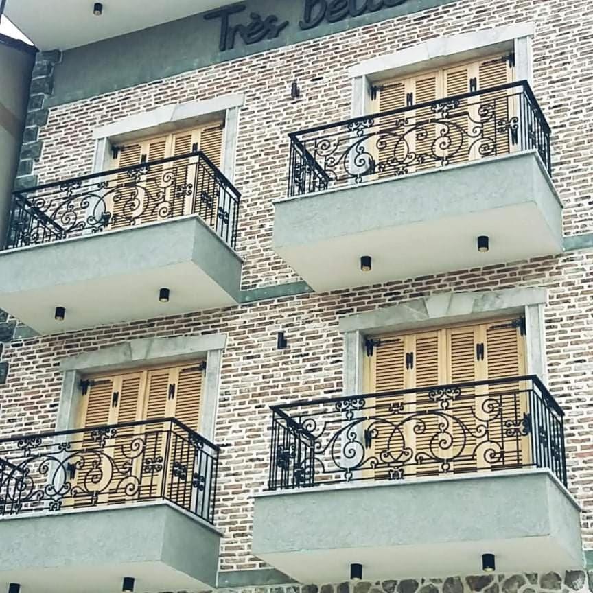 Hotel Tres Belle Korce Exteriér fotografie
