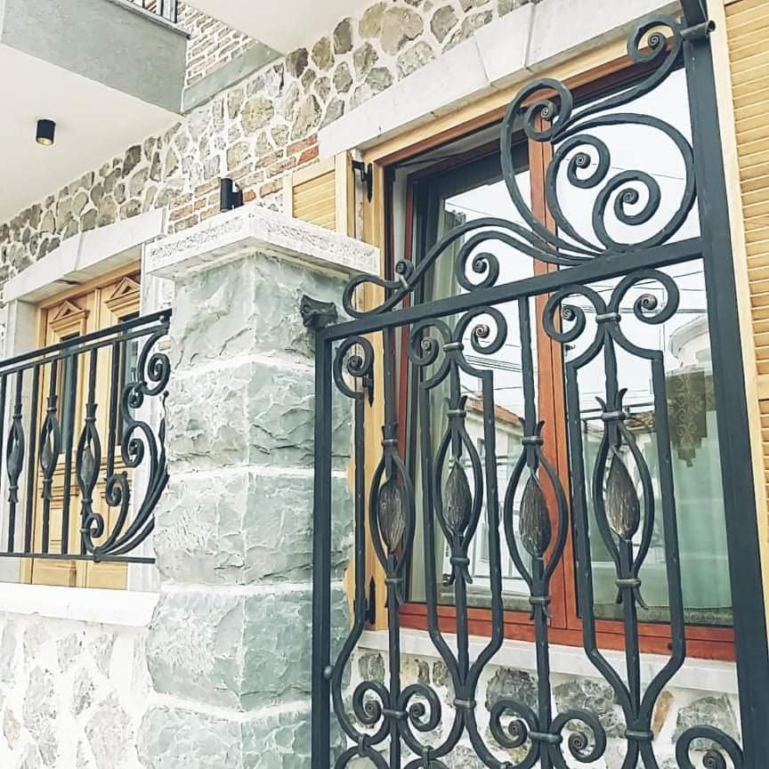 Hotel Tres Belle Korce Exteriér fotografie